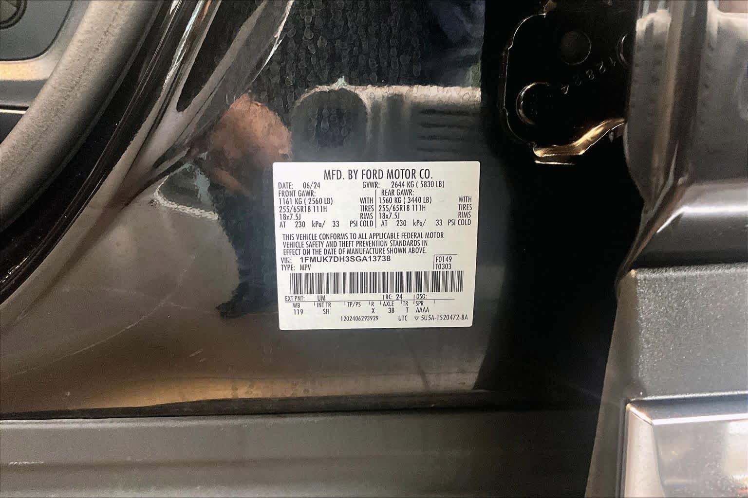 Used 2025 Ford Explorer Active w/ Active Comfort Package RWD image 32