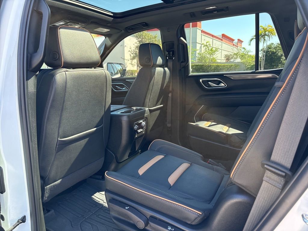 Used 2024 GMC Yukon AT4 w/ AT4 Premium Package AWD/4WD image 21