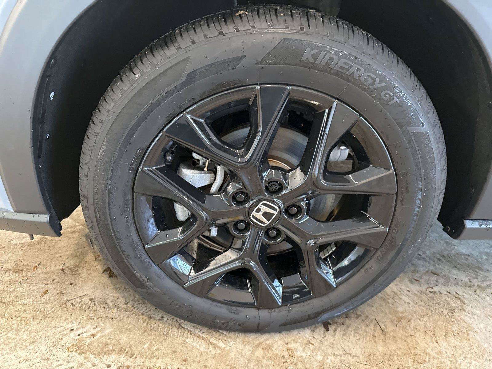 Used 2025 Honda HR-V Sport image 17