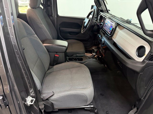 Certified 2024 Jeep Gladiator Sport AWD/4WD image 37