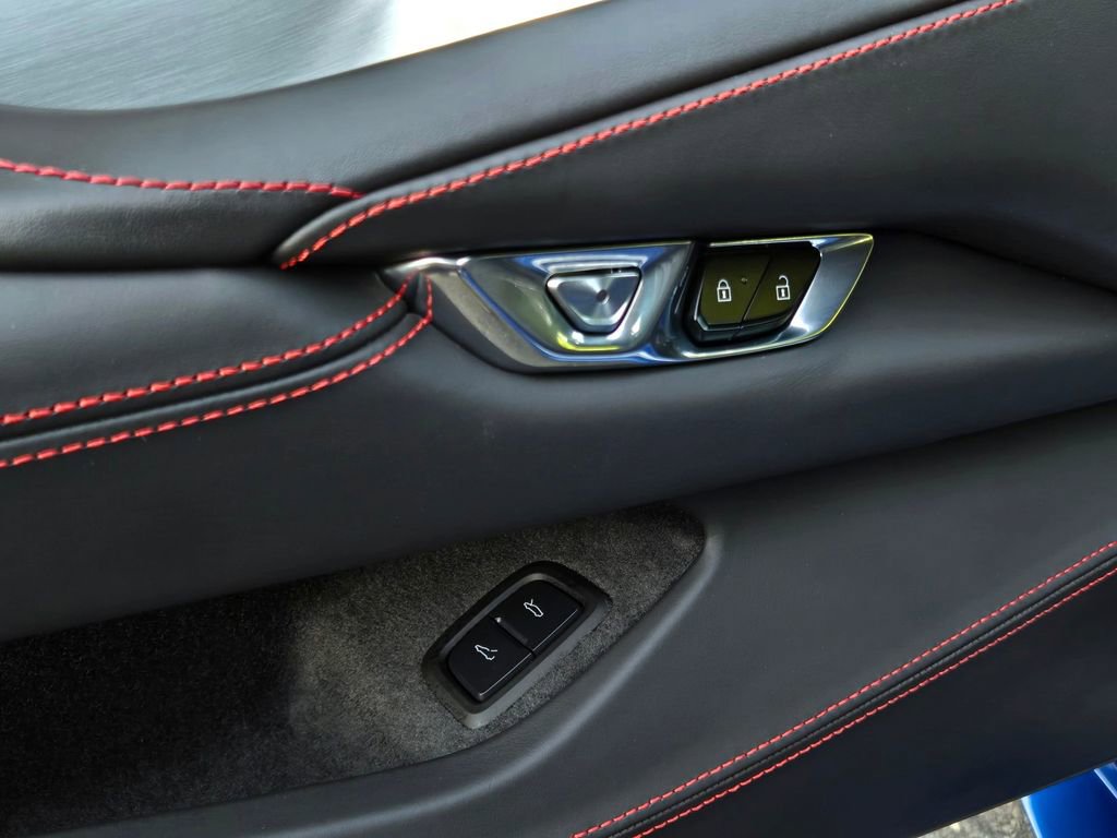 Used 2020 Chevrolet Corvette Stingray Premium Cpe w/ 3LT Preferred Equipment Group image 15