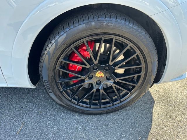Used 2023 Porsche Cayenne GTS image 30