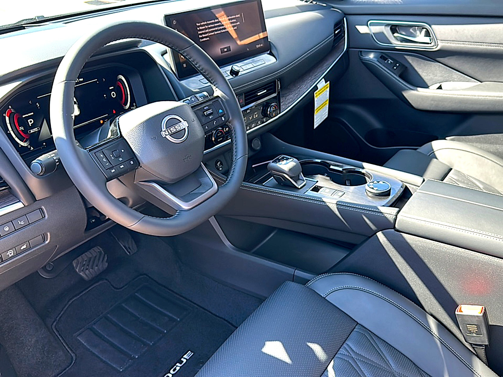 New 2026 Nissan Rogue Platinum w/ Platinum Premium Package image 9