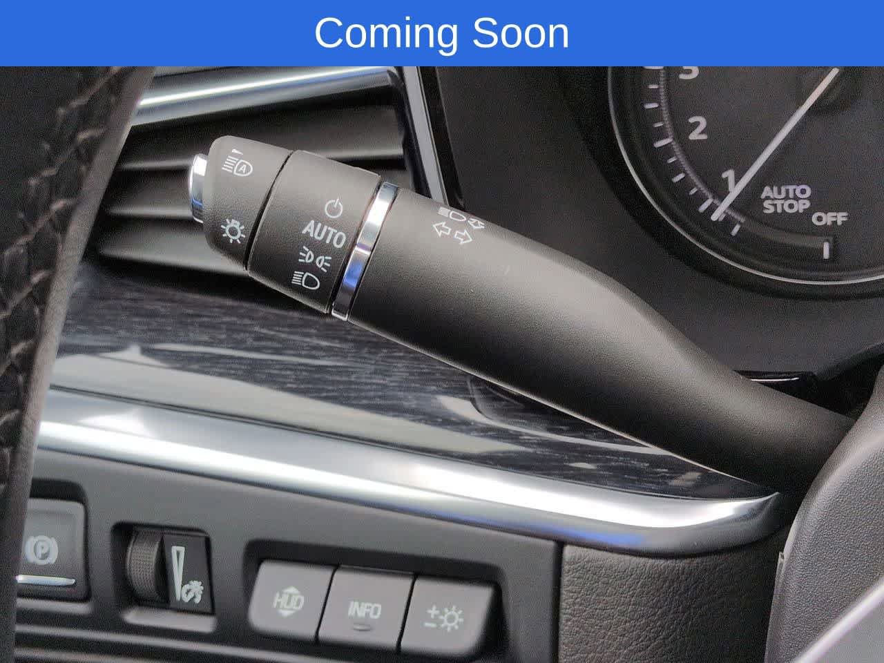 Used 2023 Cadillac XT5 Premium Luxury w/ Technology Package AWD/4WD image 27