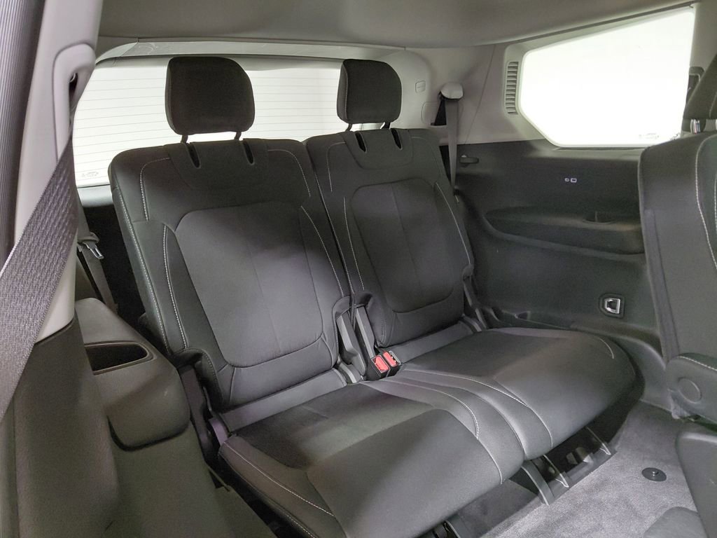 Certified 2022 Jeep Grand Cherokee L Laredo w/ Luxury Tech Group I AWD/4WD image 22