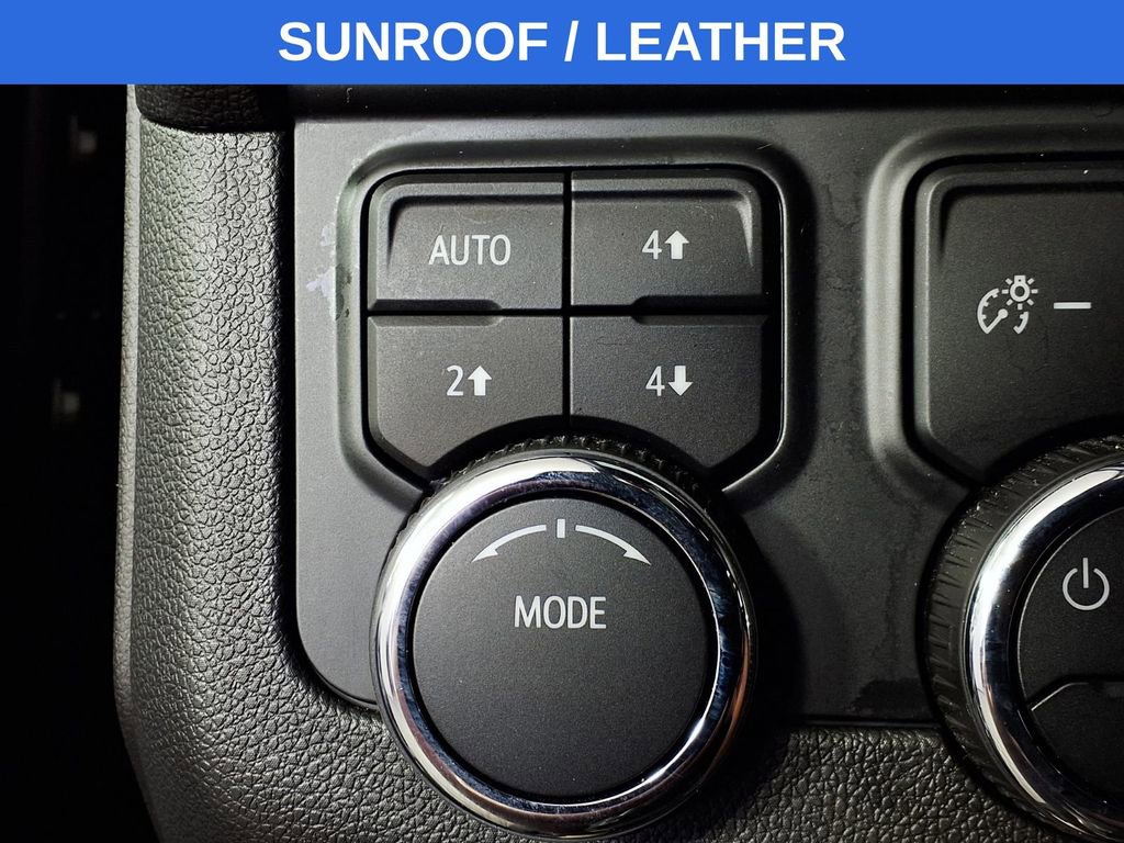 Used 2025 Chevrolet Tahoe Z71 w/ Comfort Package AWD/4WD image 16