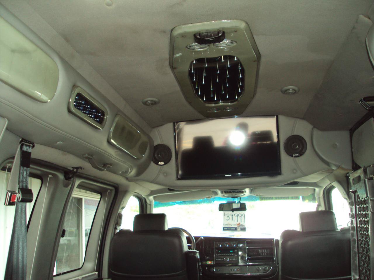 Used 2014 Chevrolet Express 1500 AWD image 14