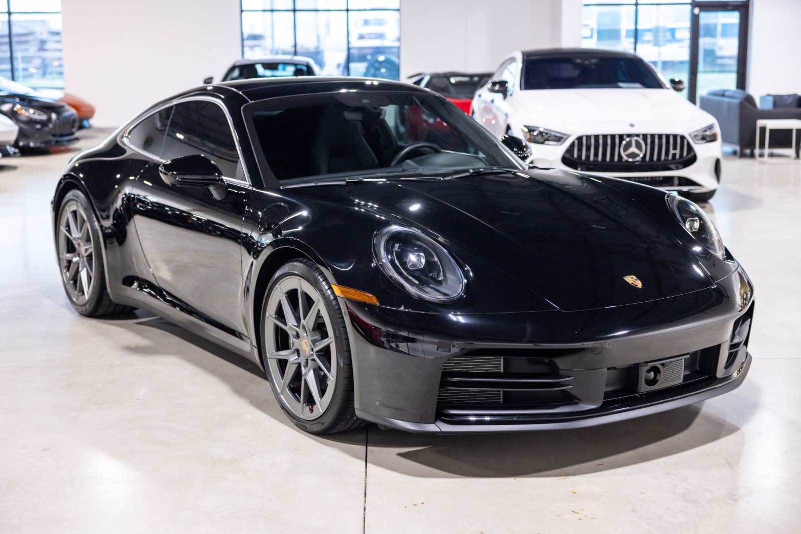 Used 2025 Porsche 911 Carrera RWD image 10