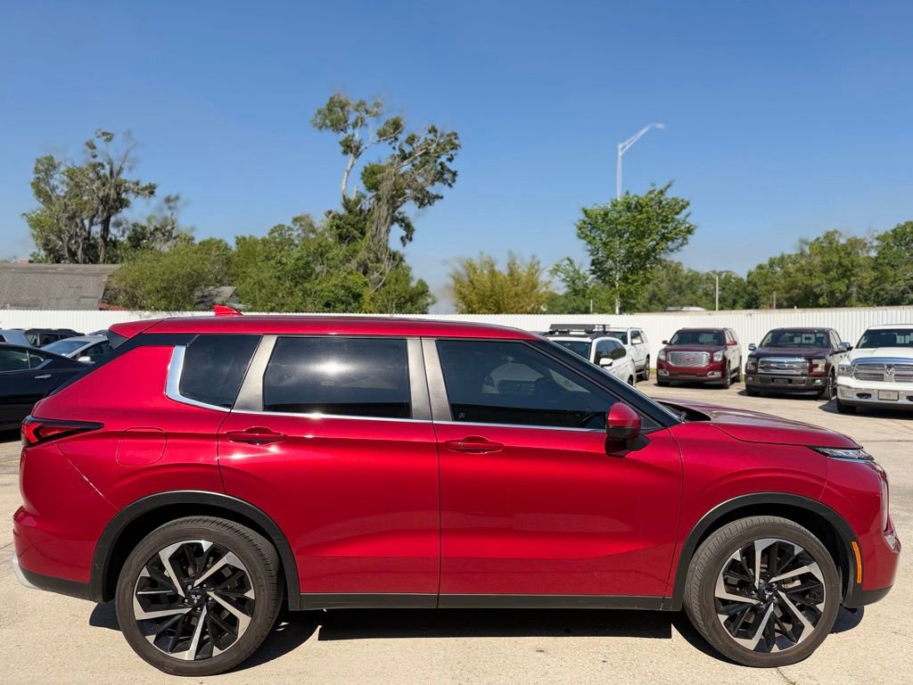 Used 2023 Mitsubishi Outlander SE FWD image 6