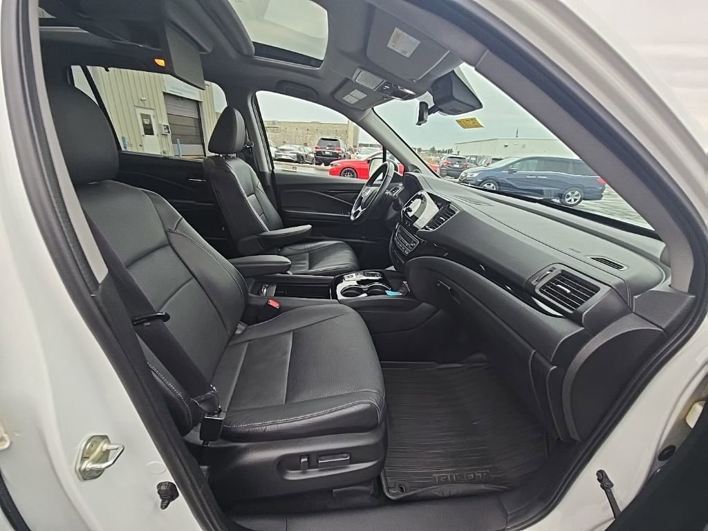 Certified 2022 Honda Pilot Elite image 36