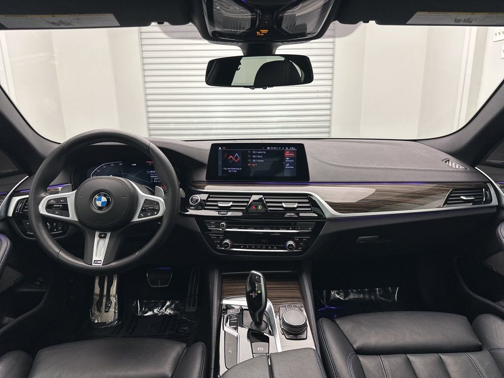 Used 2020 BMW 540i xDrive w/ M Sport Package image 16