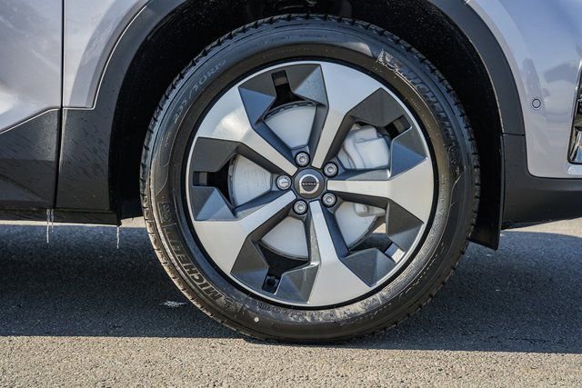 New 2026 Volvo XC40 B5 Plus w/ Protection Package Premier image 18