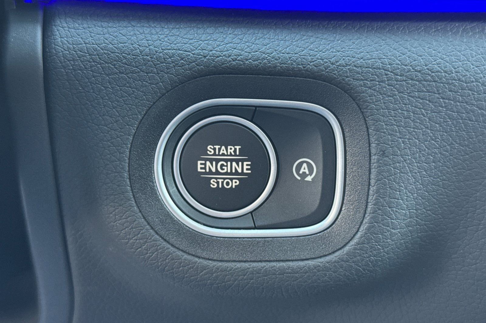 Certified 2025 Mercedes-Benz GLE 450 4MATIC image 27