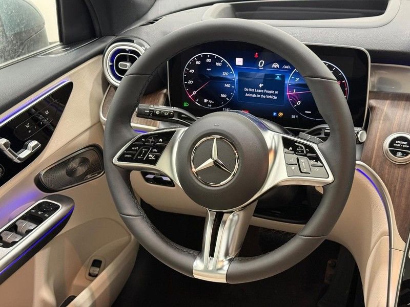 New 2026 Mercedes-Benz GLC 300 4MATIC image 9
