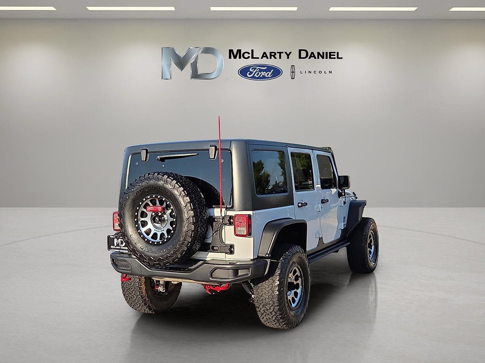 Used 2017 Jeep Wrangler Unlimited Rubicon AWD/4WD image 5