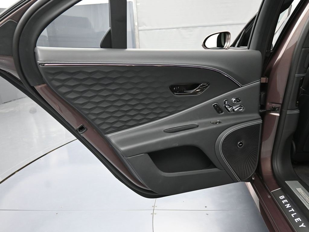 Certified 2025 Bentley Flying Spur Speed image 28