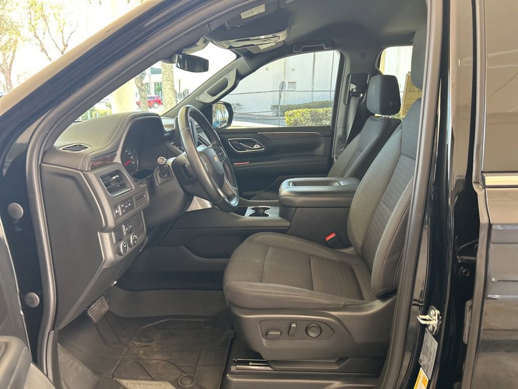 Used 2023 Chevrolet Suburban LS image 5
