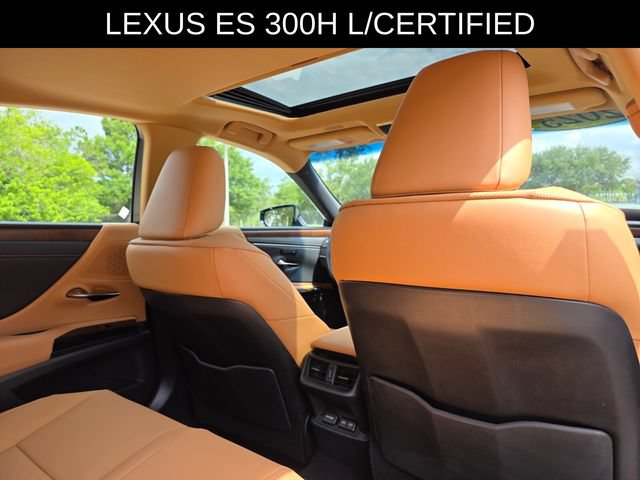 Used 2025 Lexus ES 300h w/ Premium Package FWD image 12