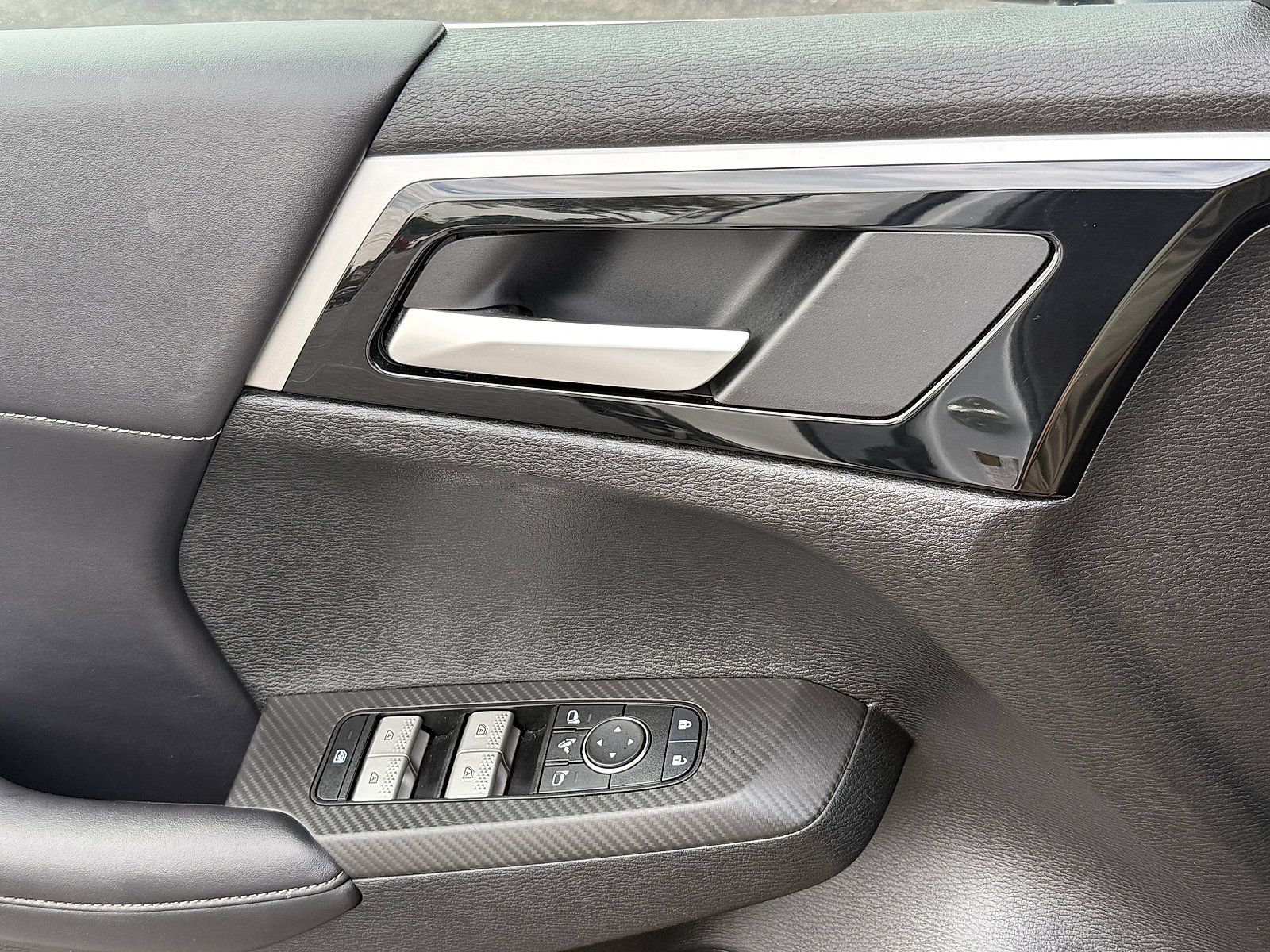 Used 2024 Mitsubishi Outlander Ralliart image 33