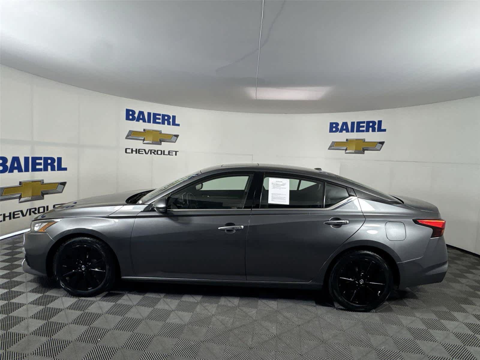 Used 2019 Nissan Altima 2.5 SL FWD image 2
