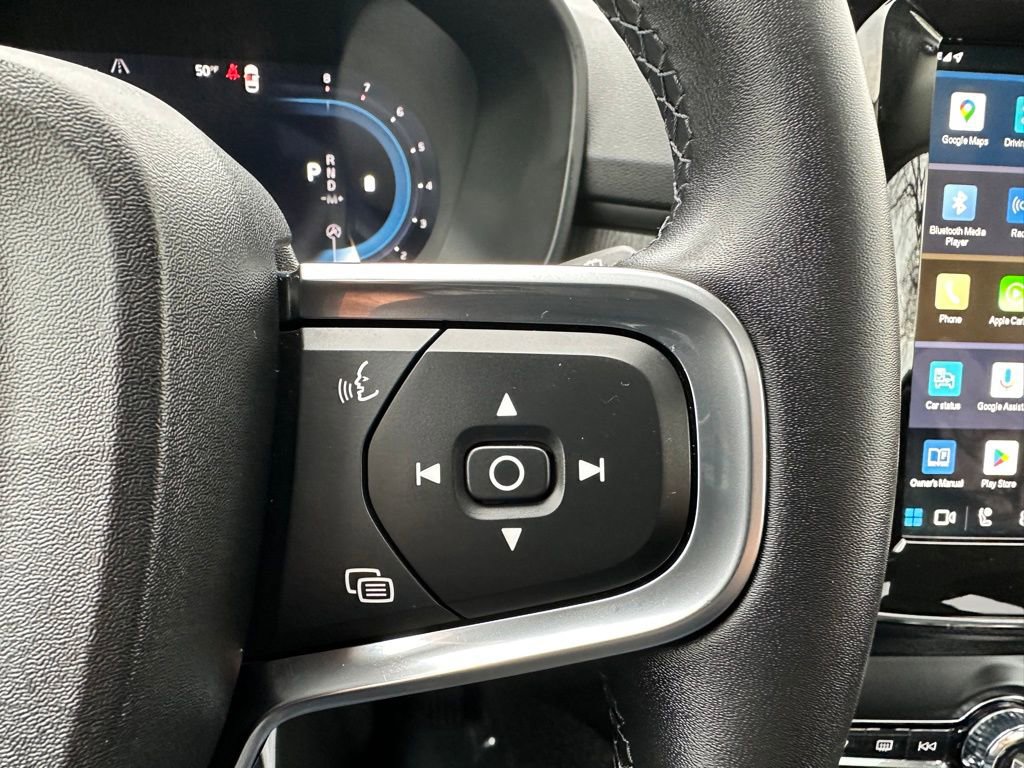 Used 2025 Volvo XC40 B5 Core image 22