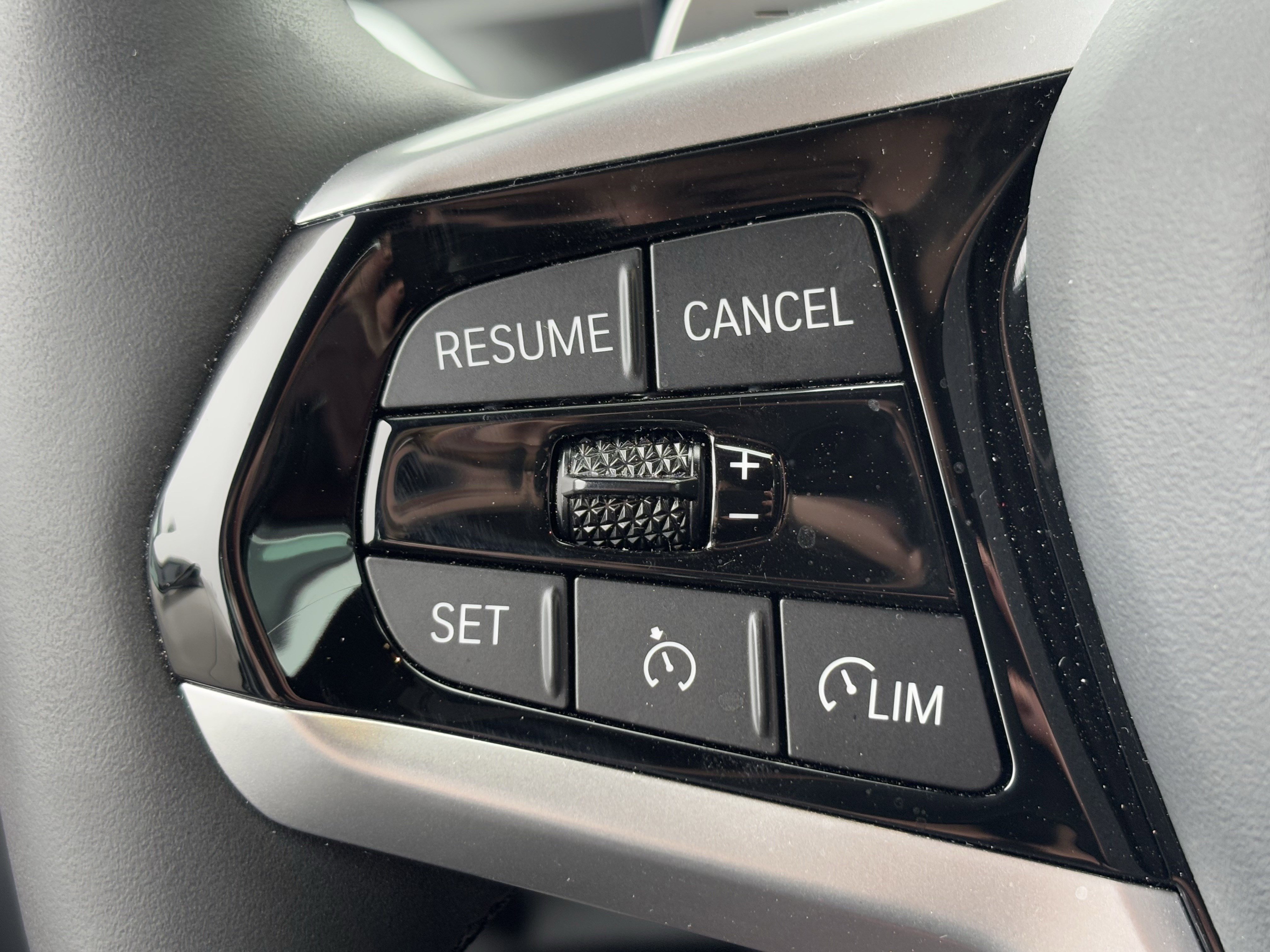 Certified 2025 BMW 330i xDrive Sedan w/ Premium Package image 19