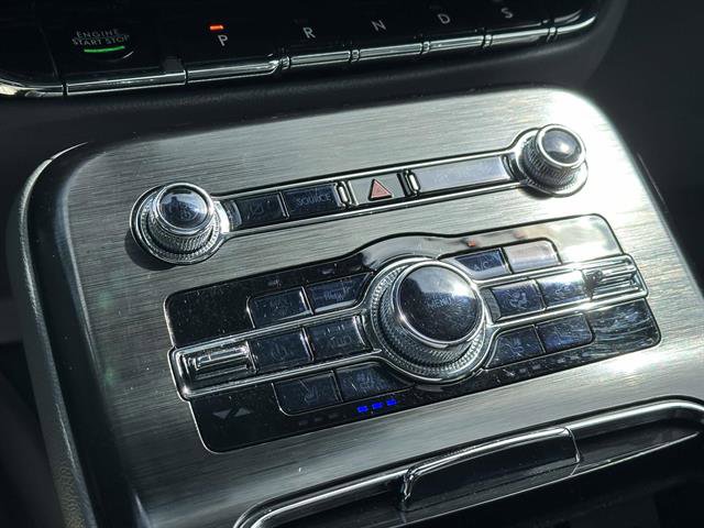 Used 2022 Lincoln Nautilus Reserve w/ Monochromatic Package image 21