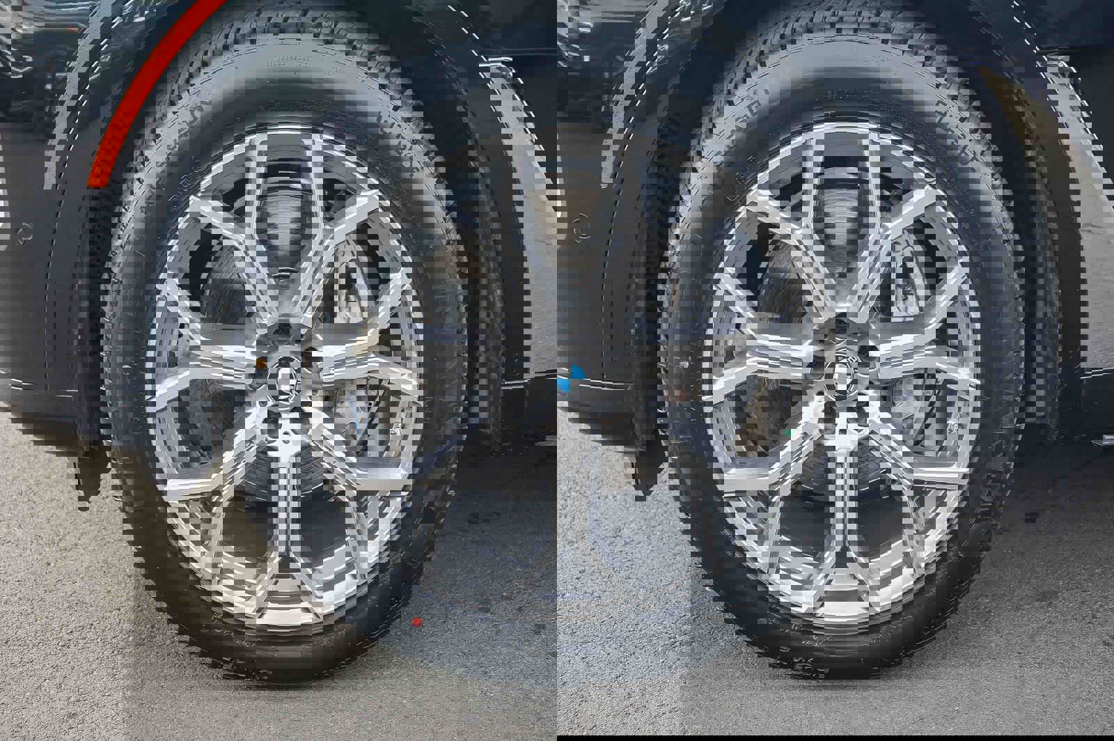 Used 2023 BMW X7 xDrive40i image 9