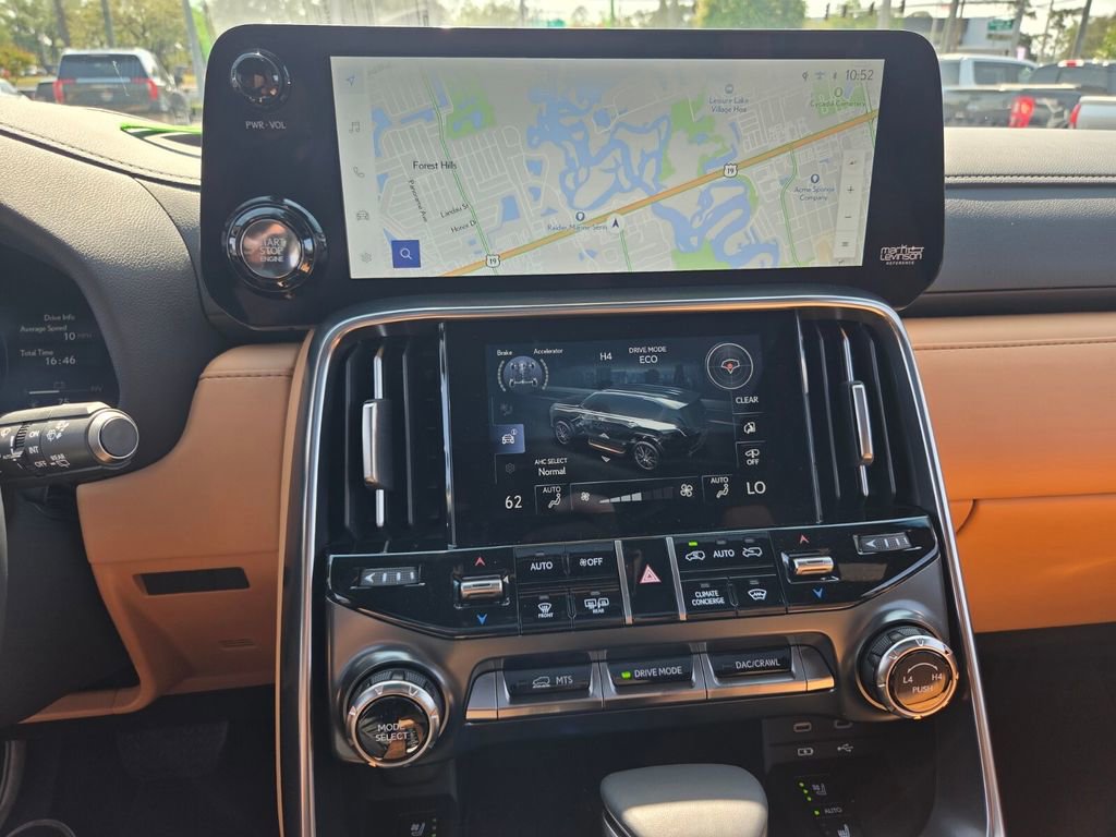 Used 2026 Lexus LX 600 4WD w/ Luxury Package image 22