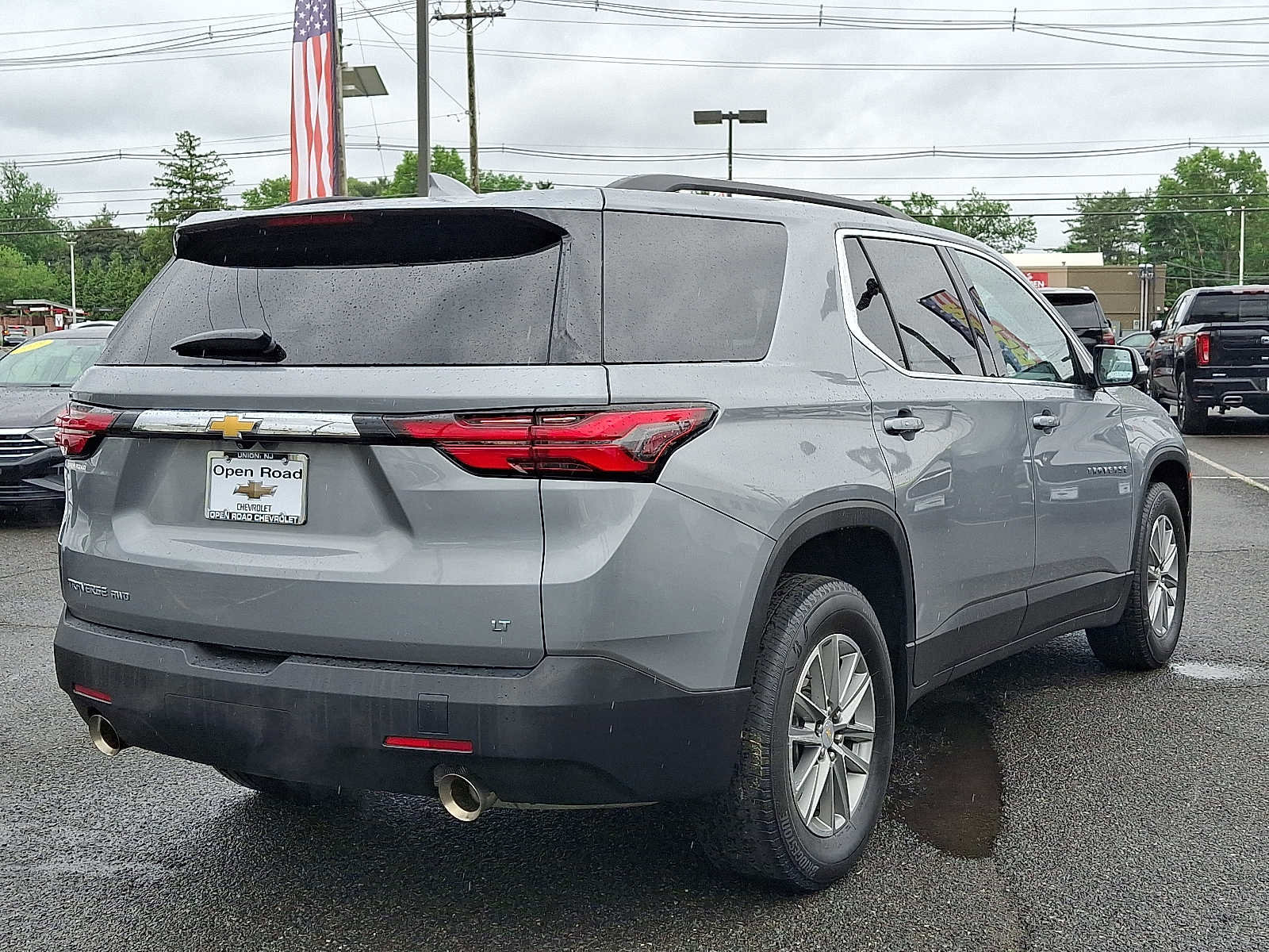 Used 2023 Chevrolet Traverse LT AWD/4WD image 7