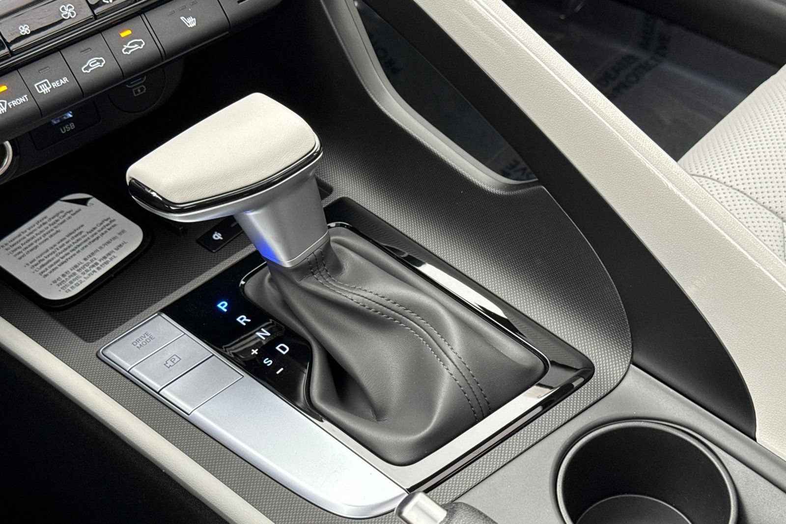 New 2026 Hyundai Elantra SEL Sport FWD image 19