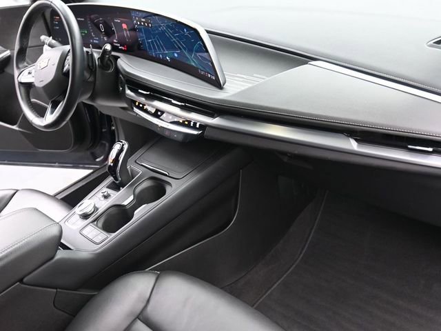 Used 2025 Cadillac XT4 Premium Luxury AWD/4WD image 28