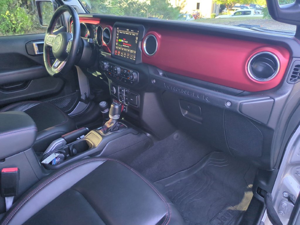 Used 2021 Jeep Wrangler Unlimited Rubicon AWD/4WD image 37