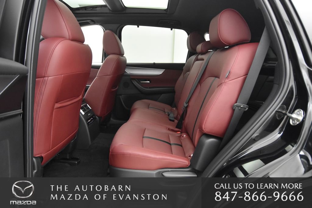 Certified 2025 MAZDA CX-70 Plug-In Hybrid w/ Premium Plus image 22
