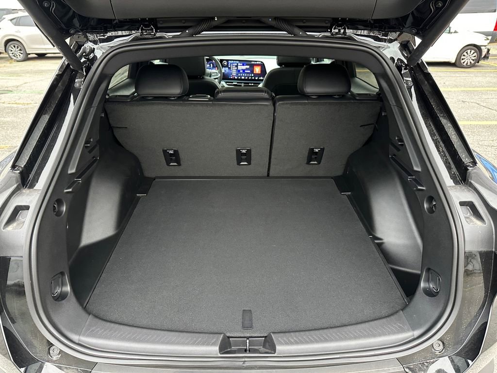 New 2026 Chevrolet Equinox EV LT image 25