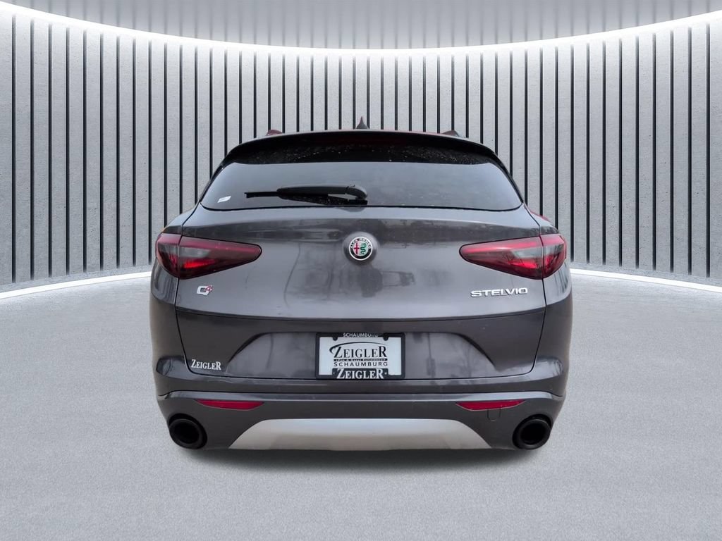 Used 2023 Alfa Romeo Stelvio Ti w/ Active Assist Plus Package AWD/4WD image 9