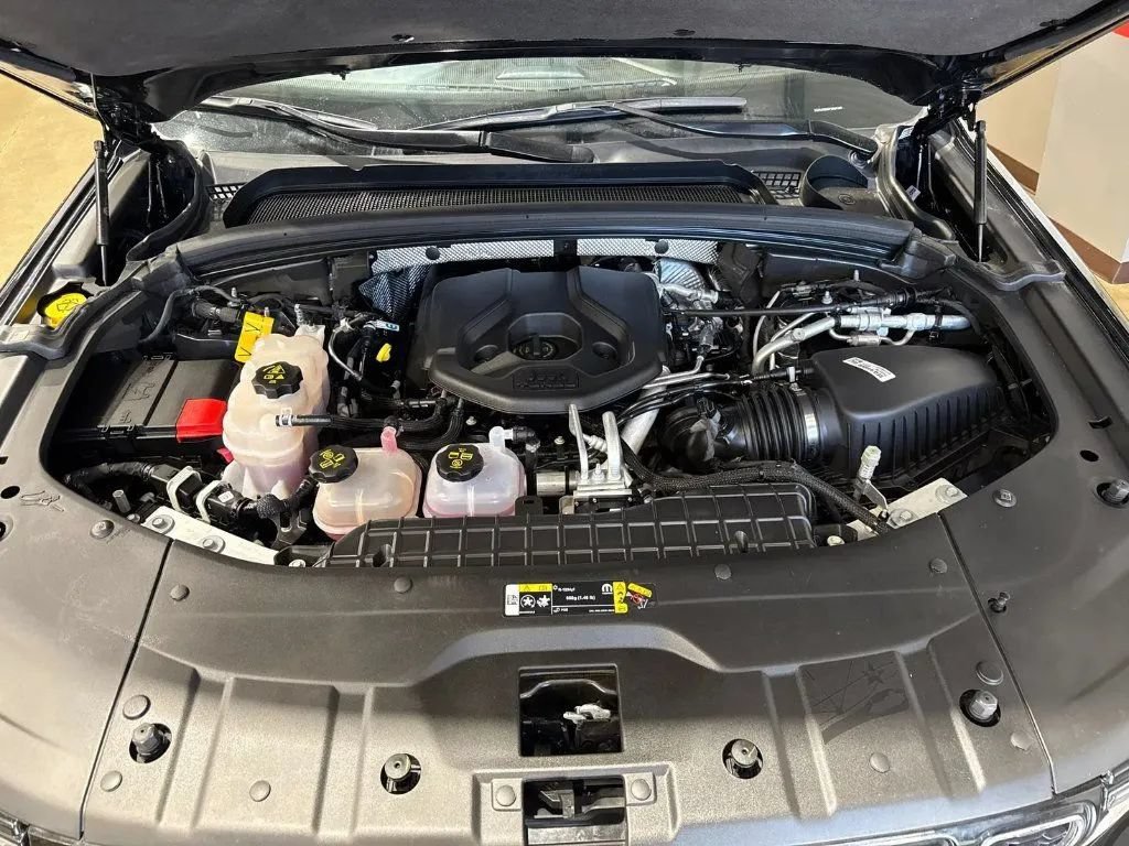 Used 2023 Jeep Grand Cherokee 4WD 4xe image 9
