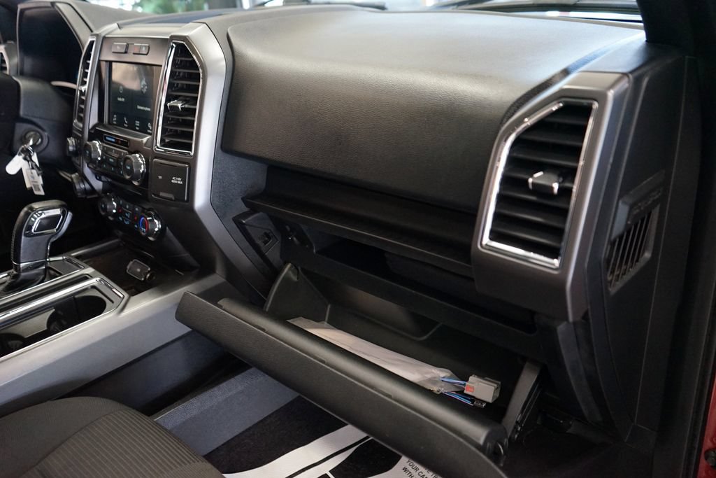 Used 2016 Ford F150 XLT w/ Equipment Group 302A Luxury AWD/4WD image 43