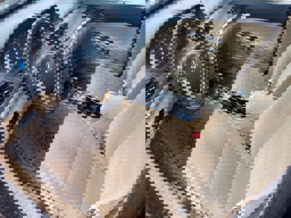 Used 2011 Honda Accord LX image 12