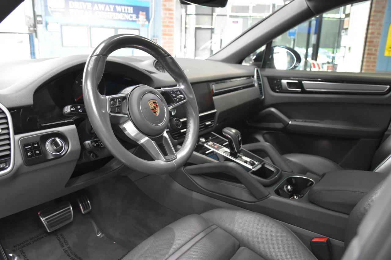 Used 2020 Porsche Cayenne S w/ Premium Package AWD/4WD image 35