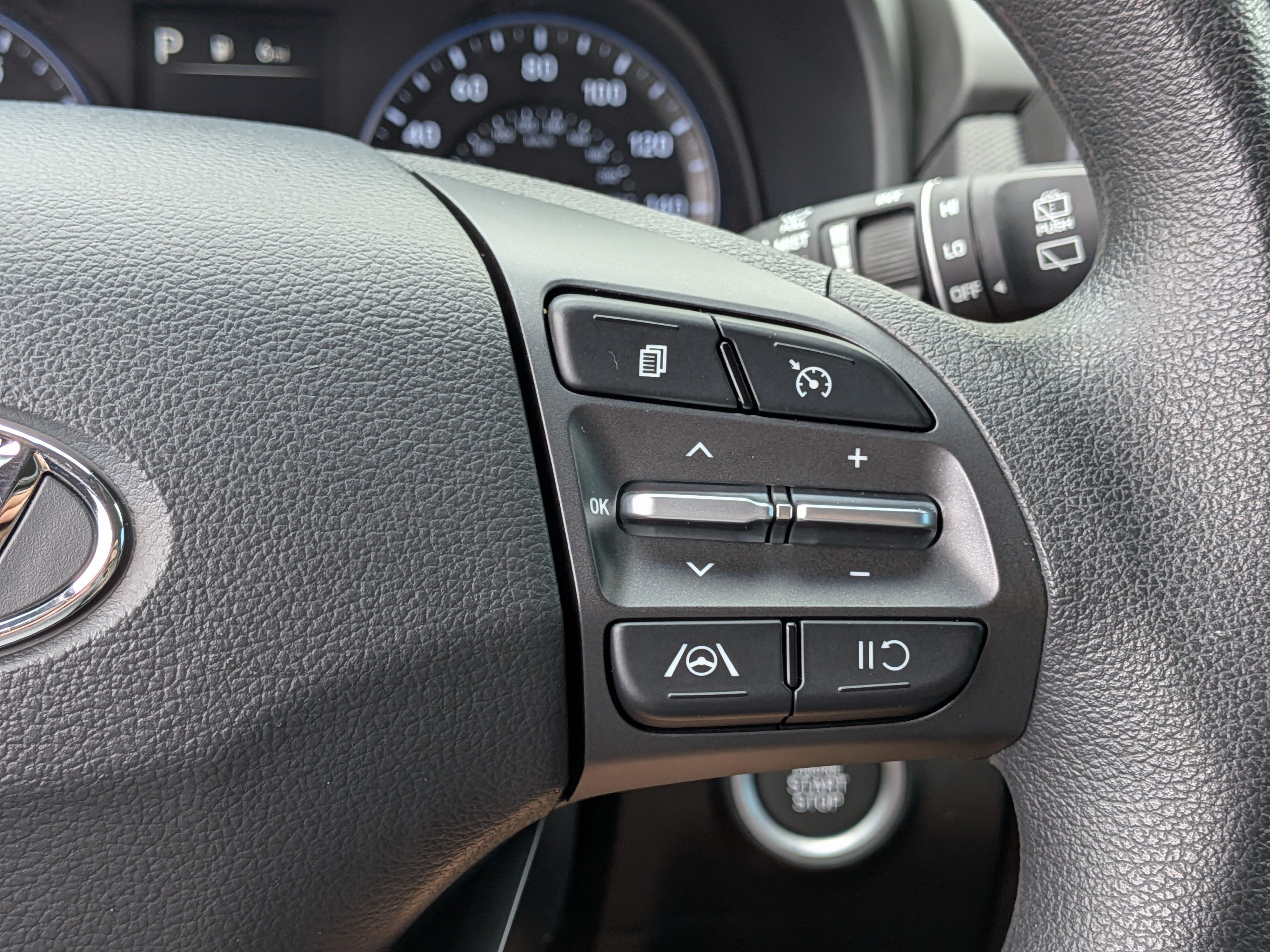 Used 2022 Hyundai Kona SEL FWD image 24