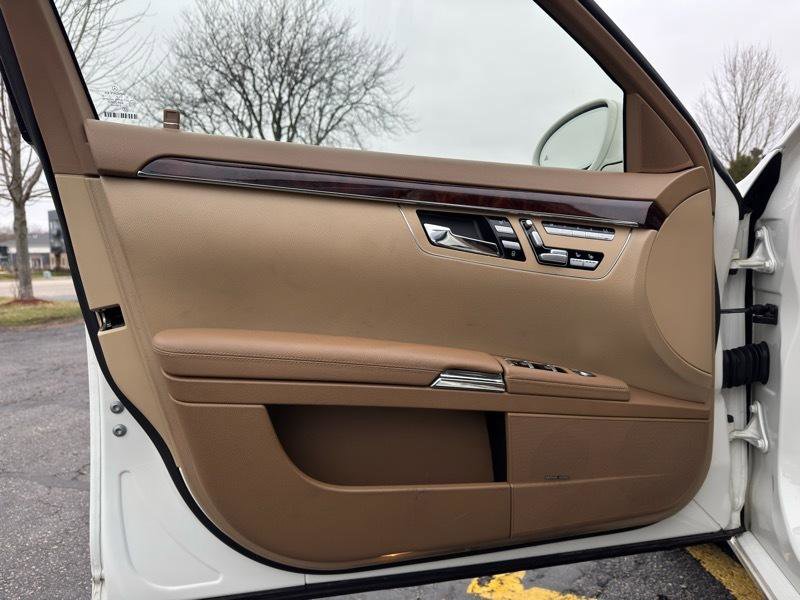 Used 2009 Mercedes-Benz S 550 4MATIC image 15