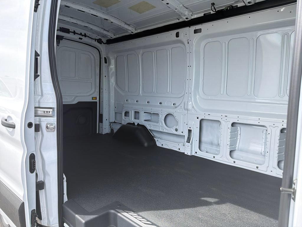 New 2026 Ford Transit 250 148 Medium Roof Extended AWD image 21