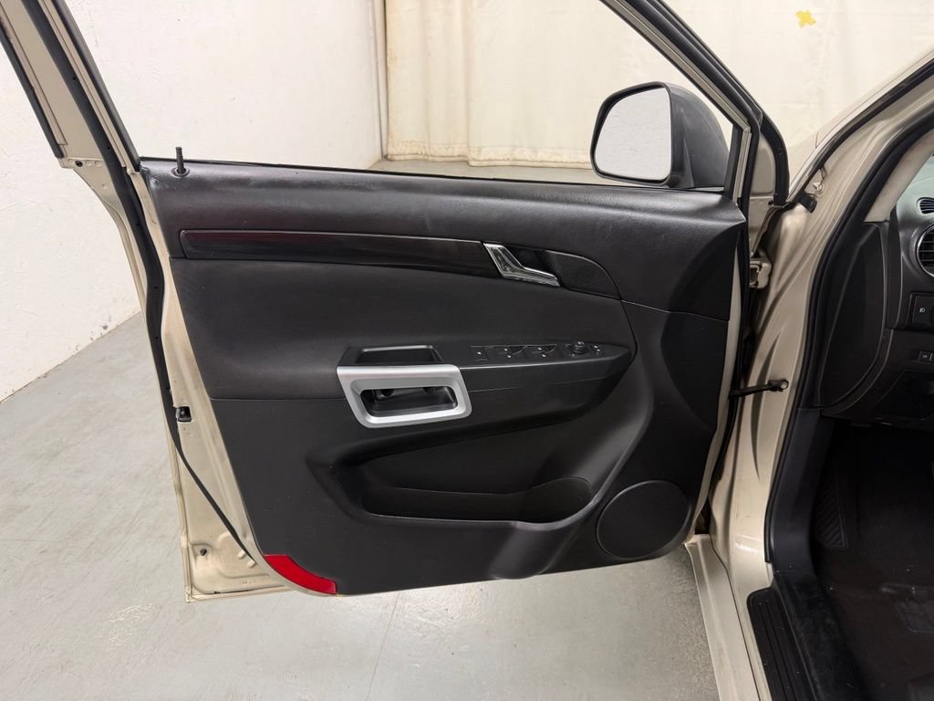 Used 2014 Chevrolet Captiva Sport LT FWD image 17