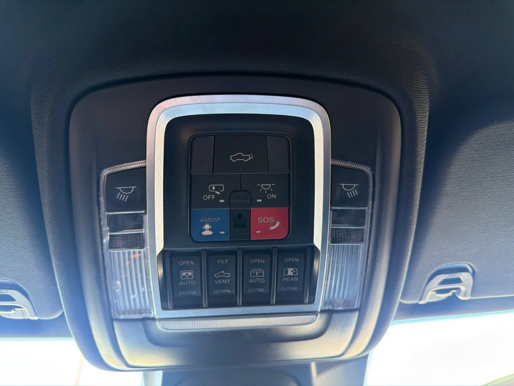 Used 2023 RAM 1500 Laramie AWD/4WD image 23