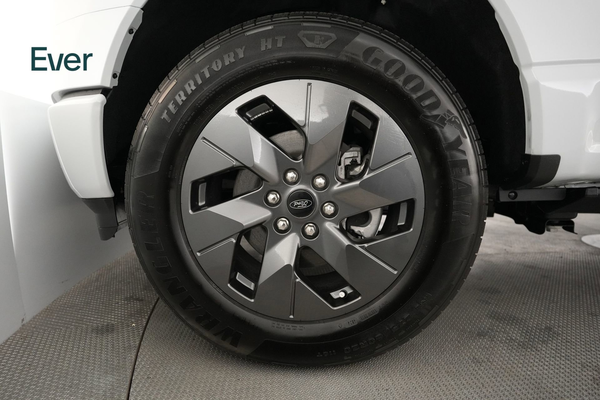 Used 2025 Ford F150 Lightning Flash image 13