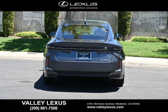 New 2026 Lexus ES 350e w/ Convenience Package FWD image 5