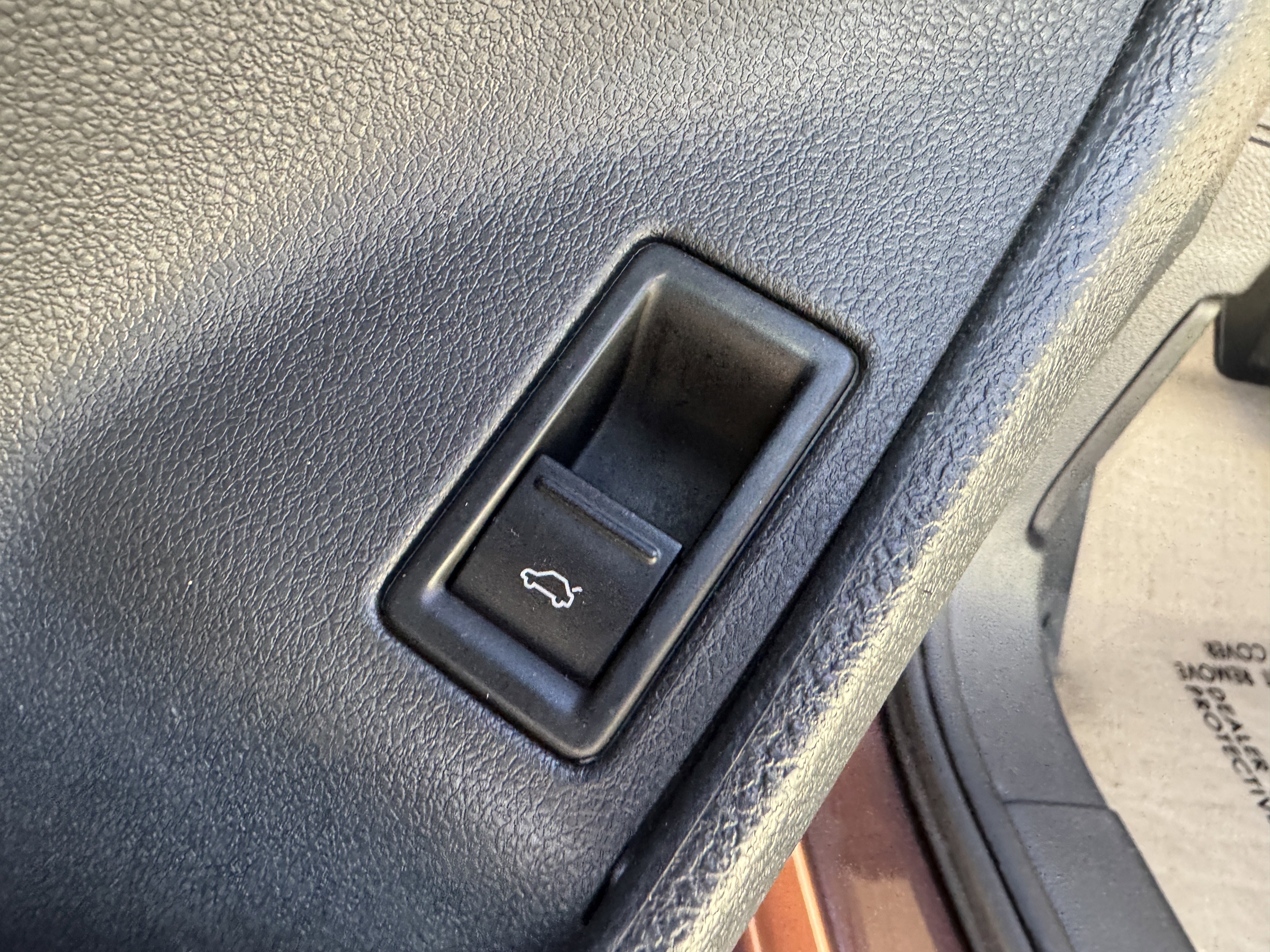 Used 2016 Volkswagen Jetta SEL w/ Lighting Package image 12