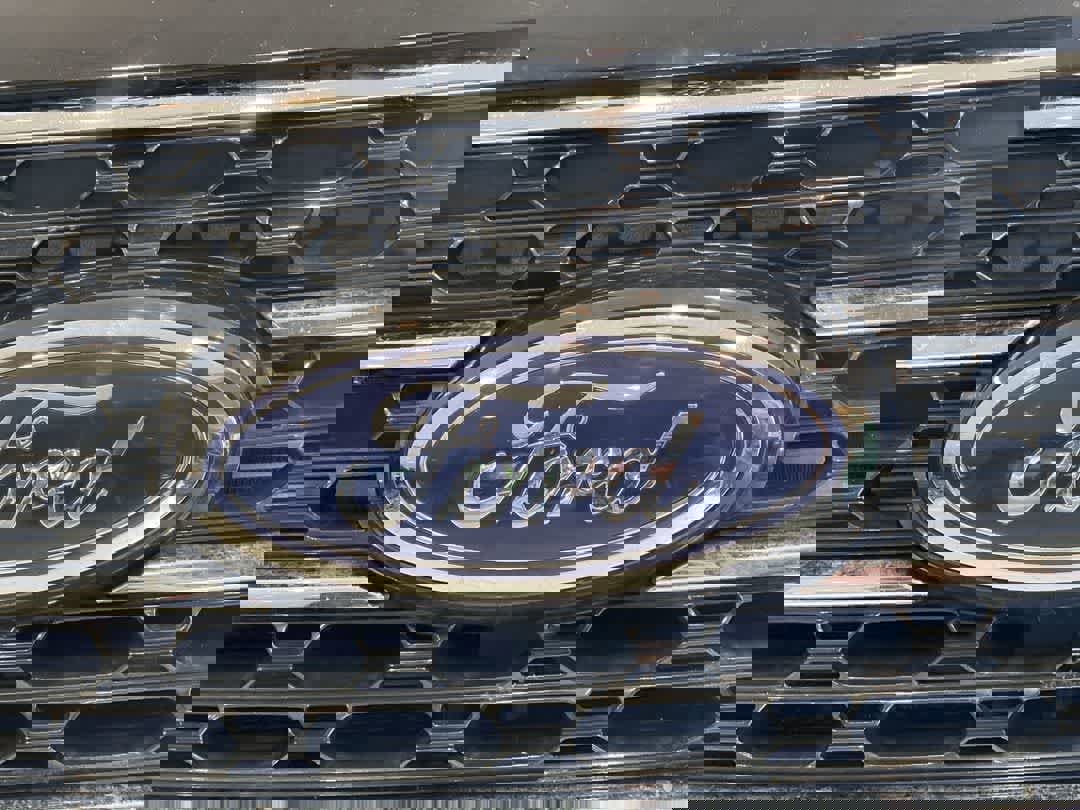 Used 2023 Ford Explorer XLT image 10