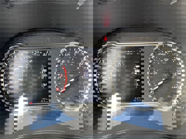 Certified 2025 Nissan Versa SR w/ Trunk Package image 18